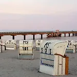 Vakantiehuis 5 star holiday home in Gro enbrode *