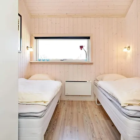 Holiday home 8 Person Holiday Home In Gro Enbrode Grossenbrode