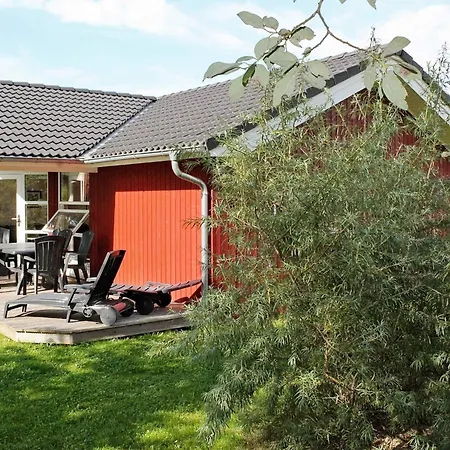 8 Person Holiday Home In Gro Enbrode Holiday home *