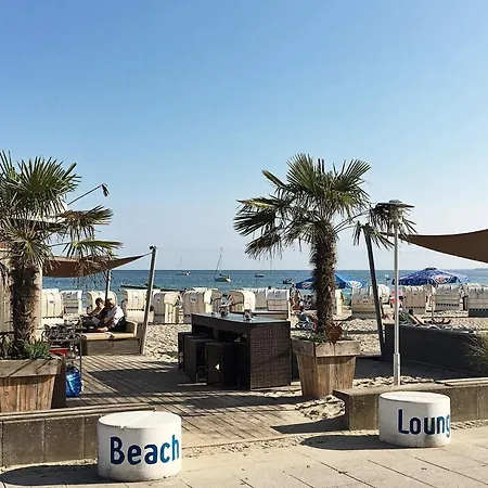 8 Person In * Großenbrode