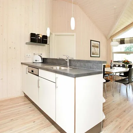 Holiday home 8 Person Holiday Home In Gro Enbrode Grossenbrode