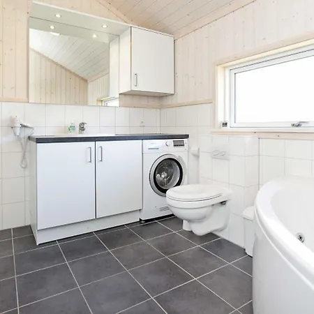 8 Person Holiday Home In Gro Enbrode Holiday home *